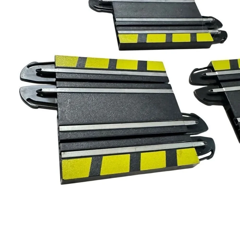 Micro Scalextric Batman Vs Joker Arrow B Track 3x a ML-32998 75mm